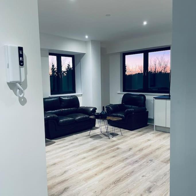 New One Bedroom Luxury Apartment In Σόλιχαλ Εξωτερικό φωτογραφία
