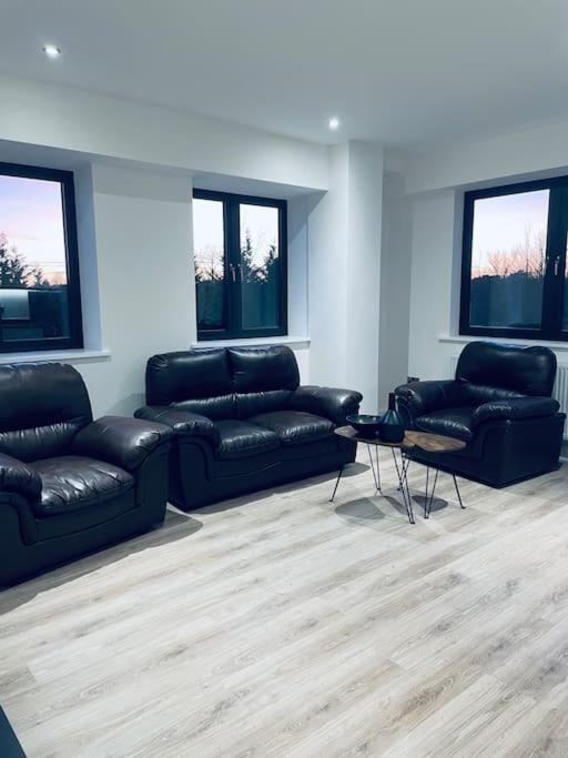 New One Bedroom Luxury Apartment In Σόλιχαλ Εξωτερικό φωτογραφία