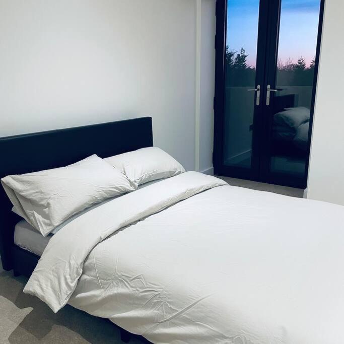 New One Bedroom Luxury Apartment In Σόλιχαλ Εξωτερικό φωτογραφία
